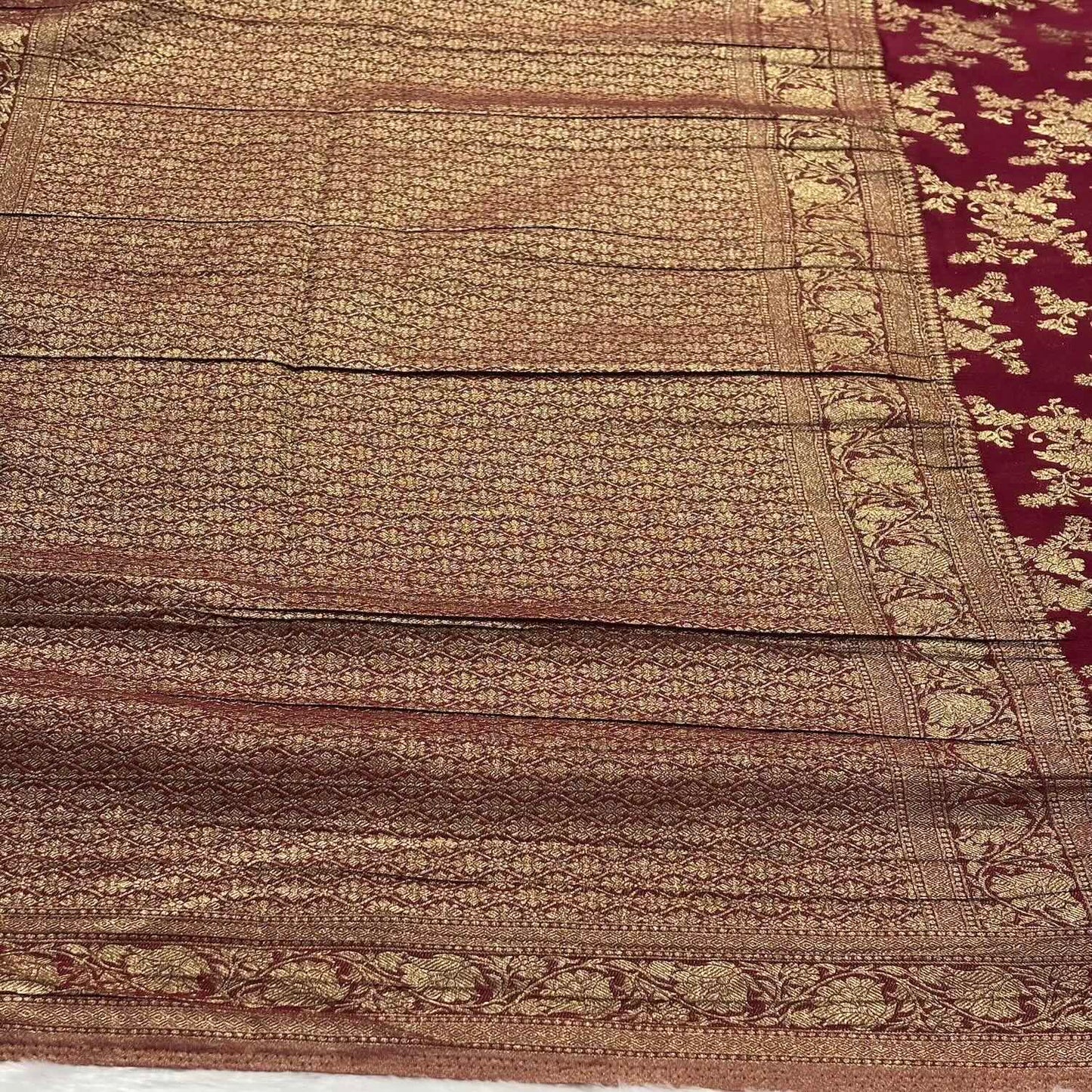 Maroon Crushed georgette sarees jaal pattern