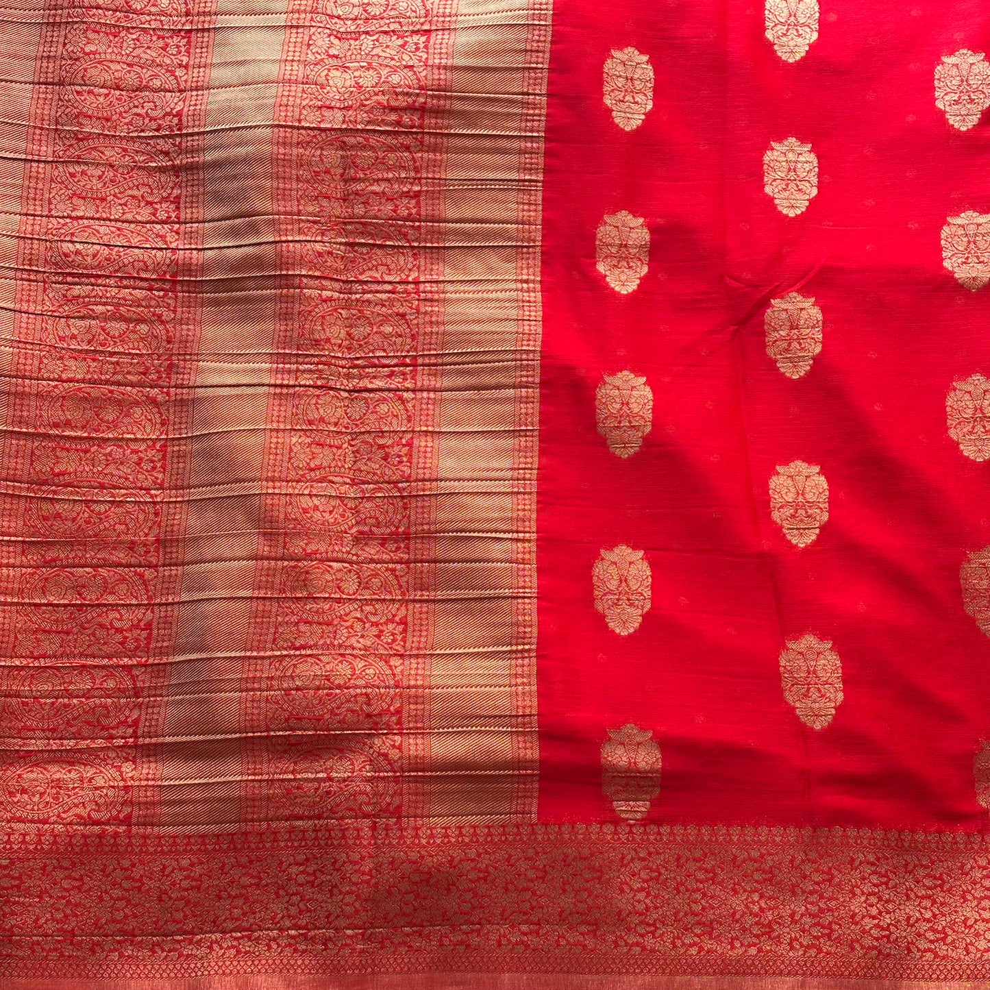 Red big butta designer soft crepe silk