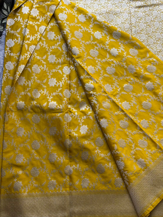 Yellow Mashur silk Saree