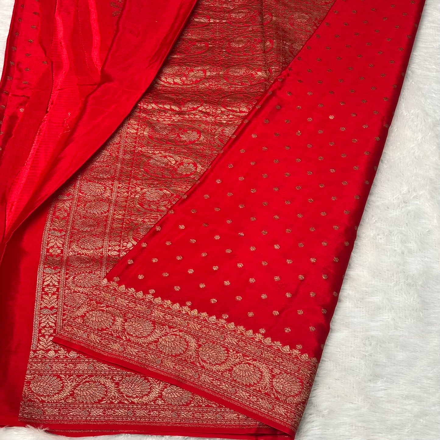 Red pure Banarasi crepe silk saree