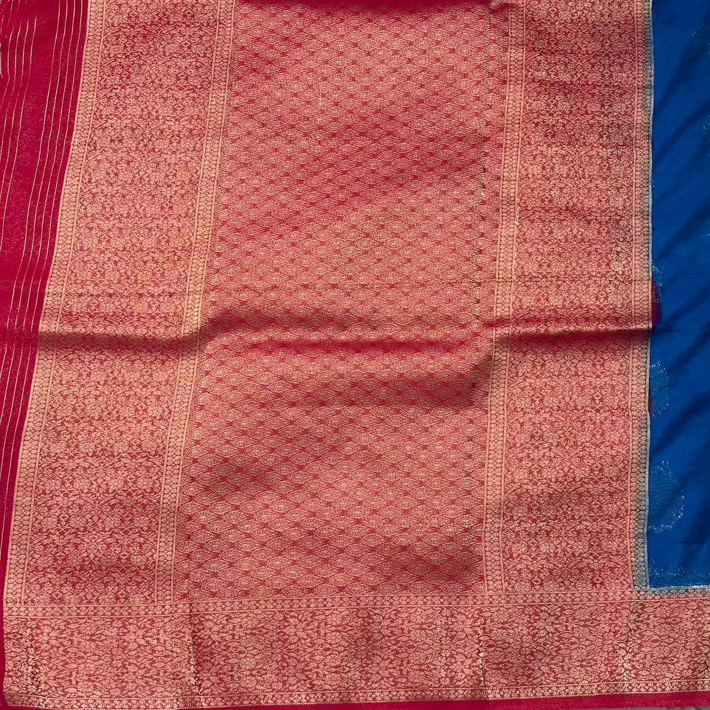 Blue n Red big butta soft chiffon saree