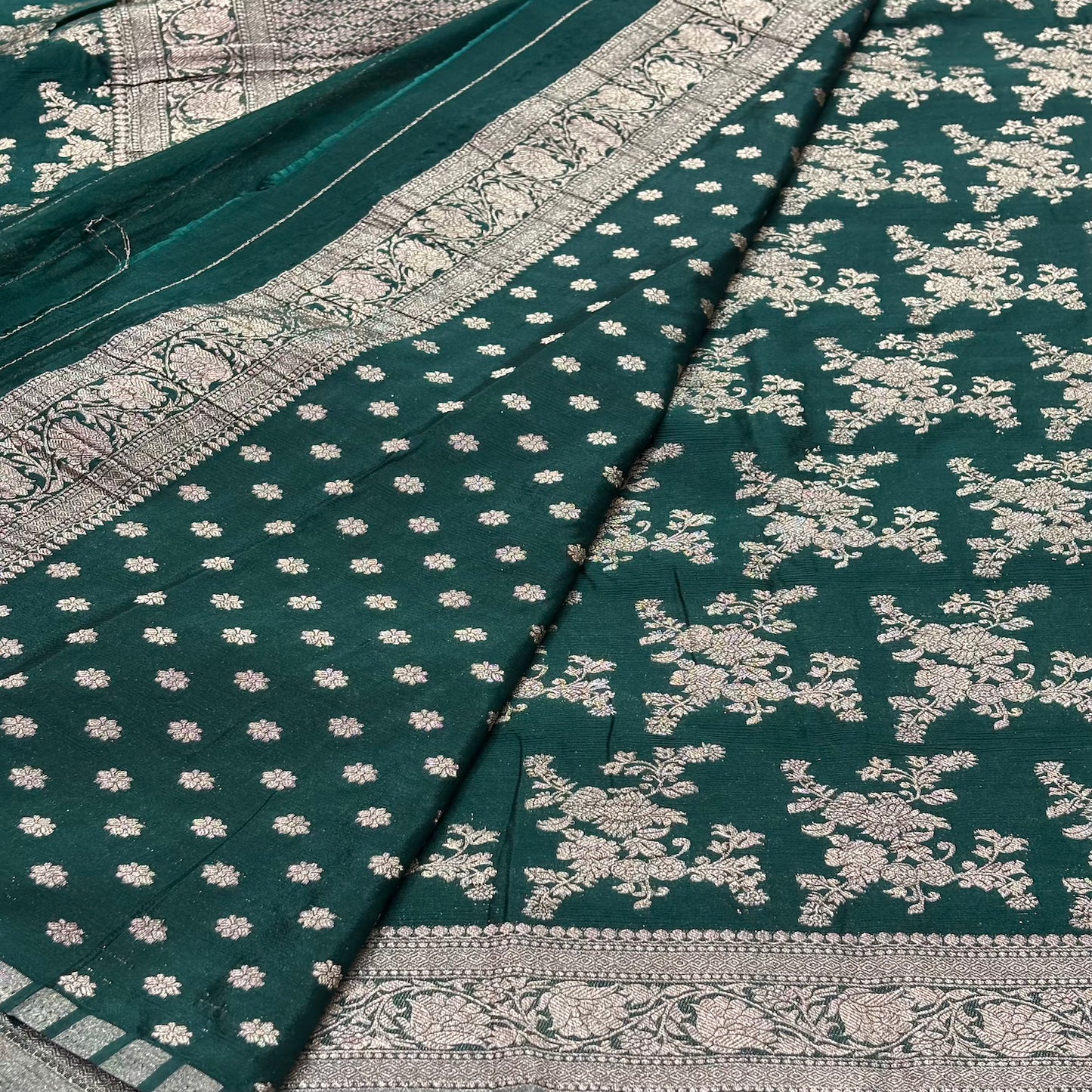 Bottle Green Crushed georgette sarees jaal pattern